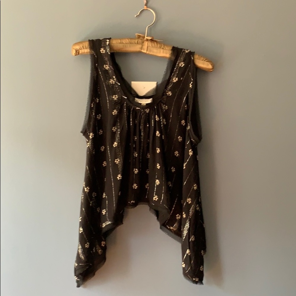 Black cropped top